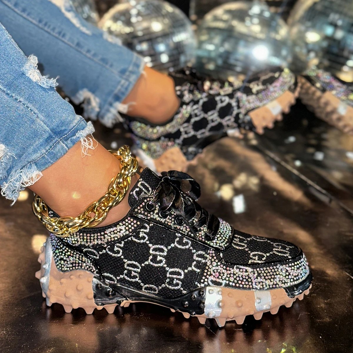 Women Rhinestone Fashionable Luxury Sports Shoes Outdoor Platform Sneakers Anti Slip Running Shoes Designer Sports Leisure Shoes