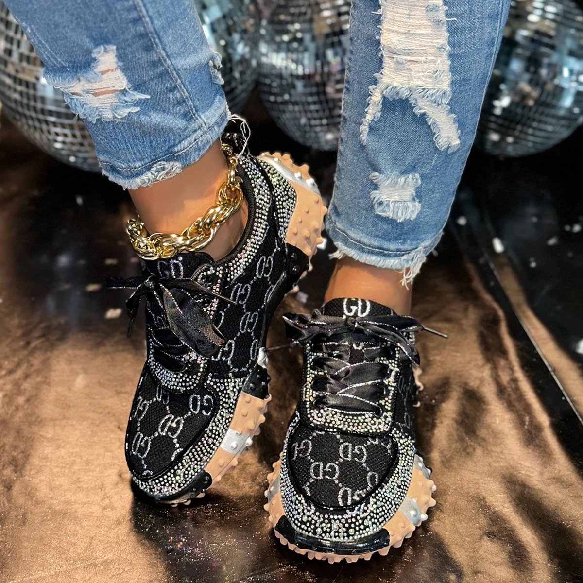 Women Rhinestone Fashionable Luxury Sports Shoes Outdoor Platform Sneakers Anti Slip Running Shoes Designer Sports Leisure Shoes