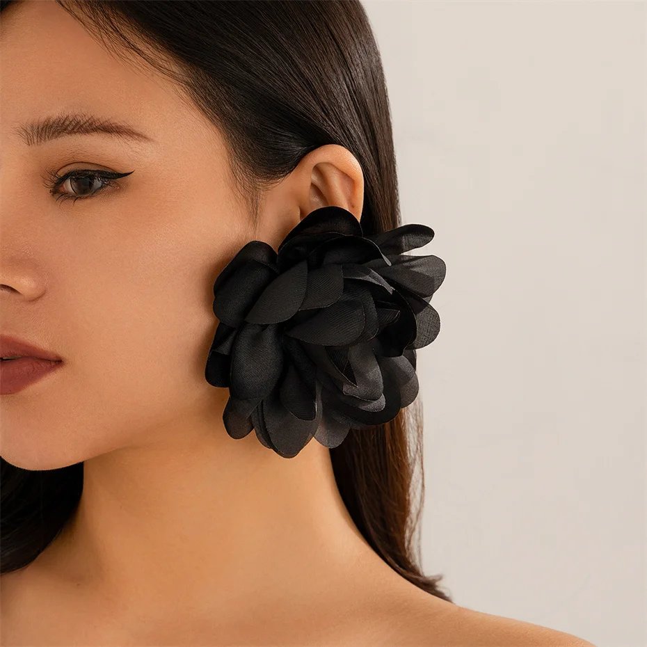 Exaggerated Big Silks Satins Flower Stud Earrings Women Elegant Petal Fluffy Fabric Pierced Earring Y2K Jewelry Wed Accessories